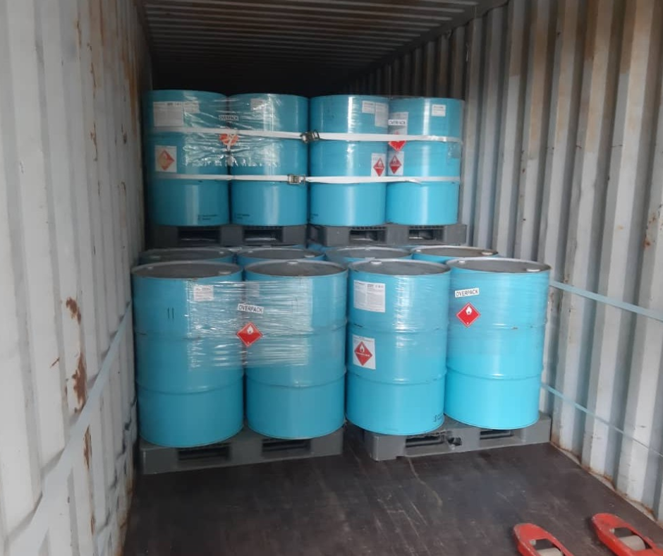 Stacking dangerous goods in the truck