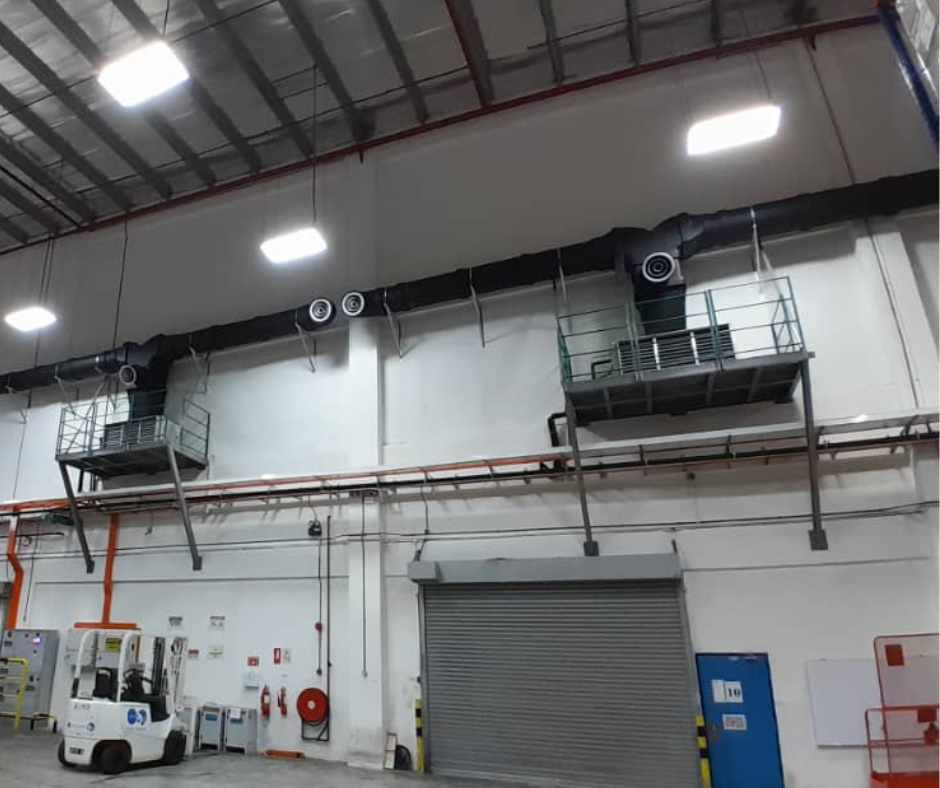 Air conditioning equipment in the warehouse