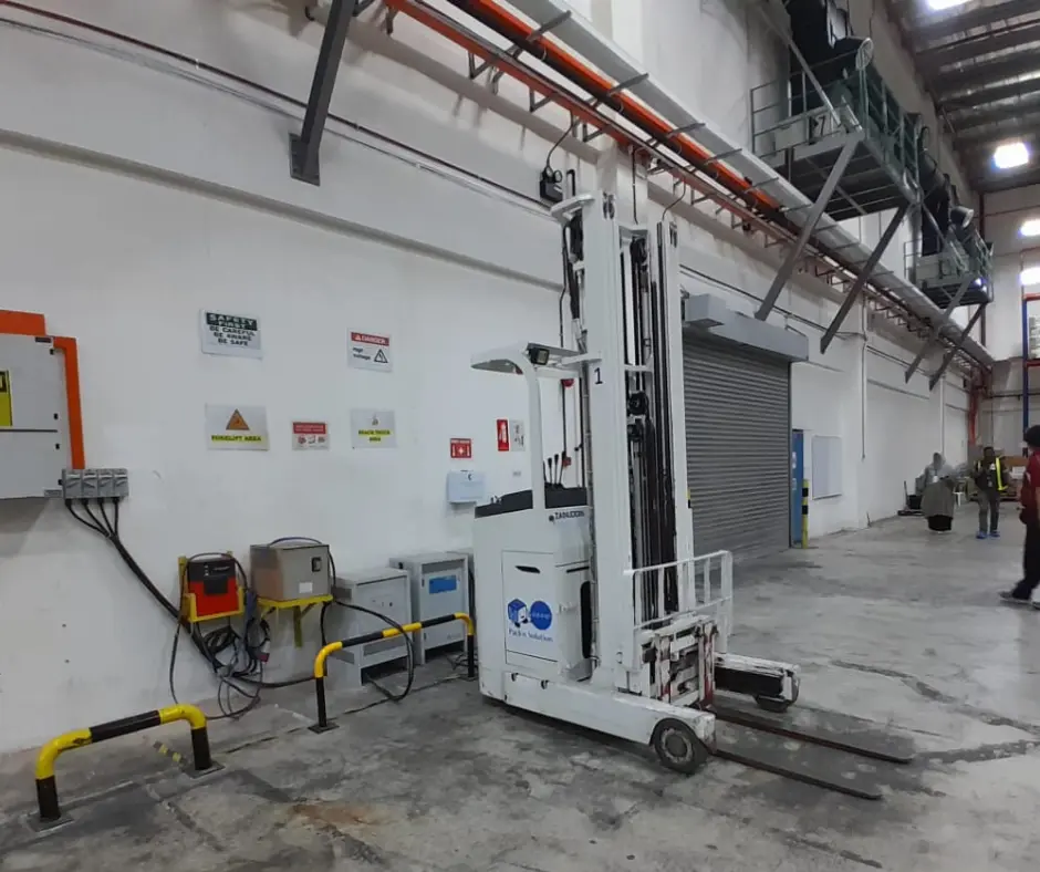 Forklift charging